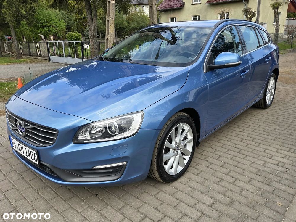 Volvo V60 D4 Geartronic Summum - 4