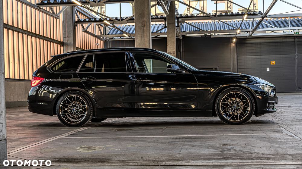 BMW Seria 3 320d Sport Line - 4