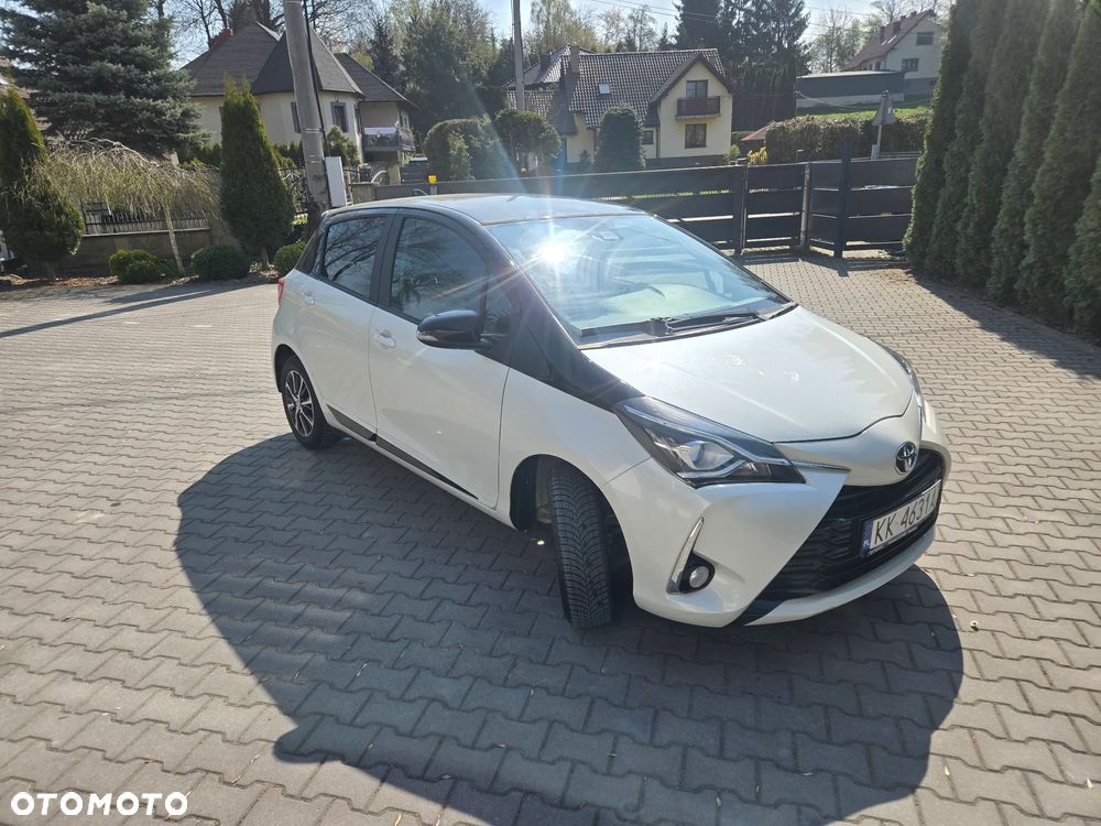 Toyota Yaris 1.5 Premium - 2