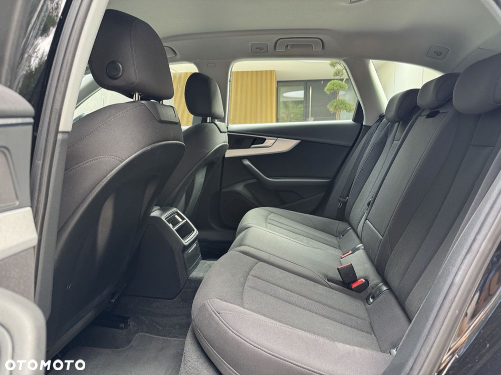 Audi A4 Avant 2.0 TDI design - 30
