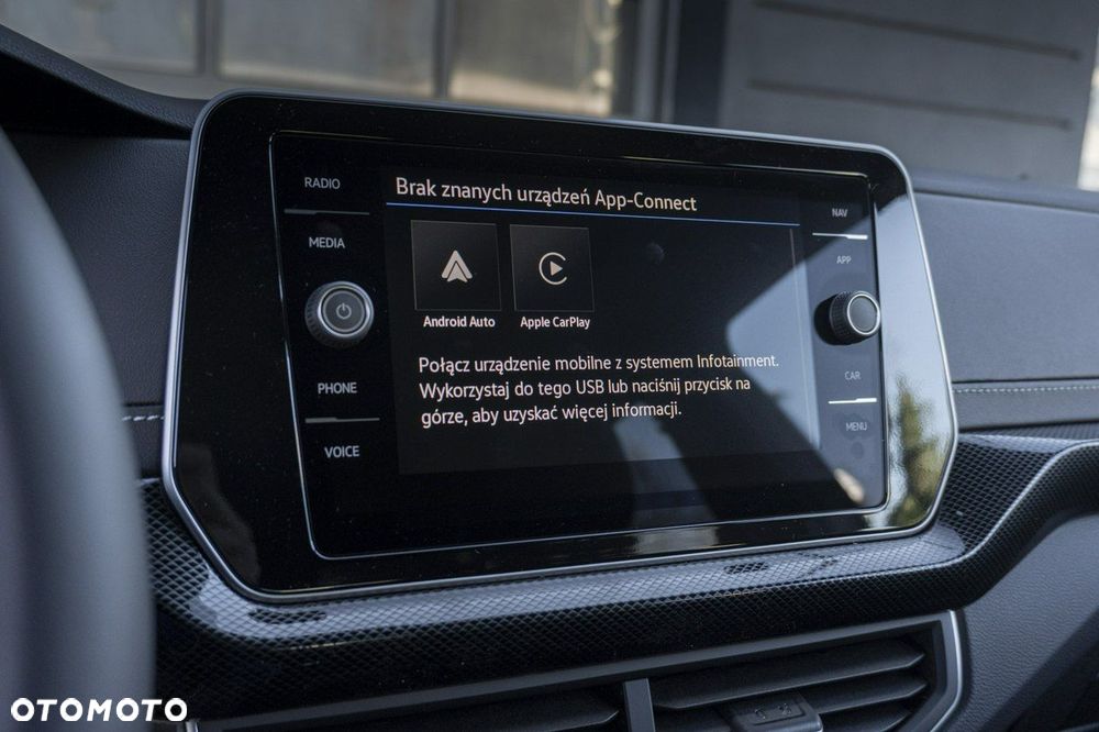 Volkswagen T-Cross - 24