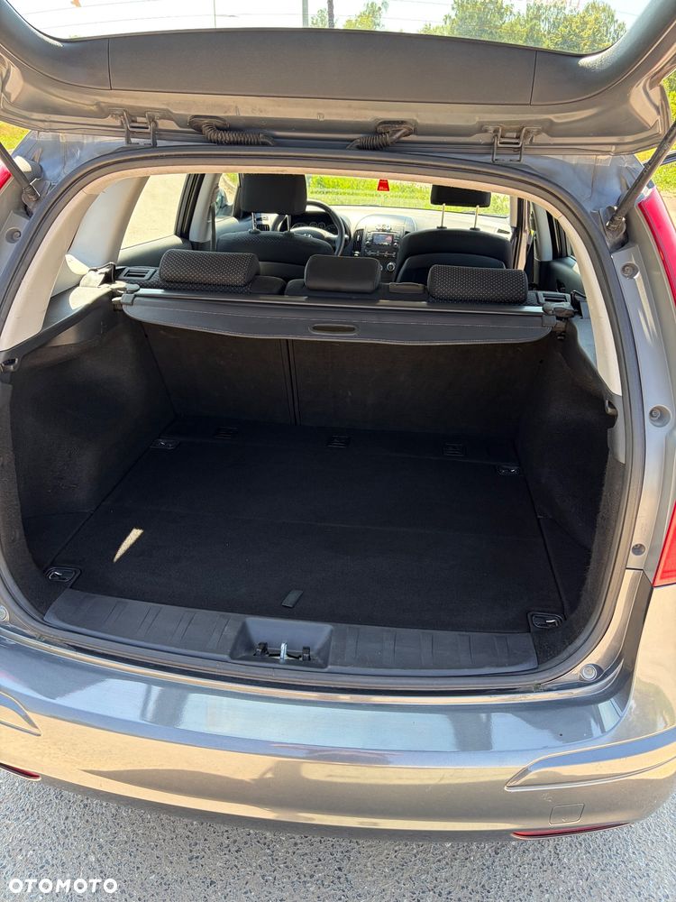 Hyundai i30 1.4 Base EU5 - 39