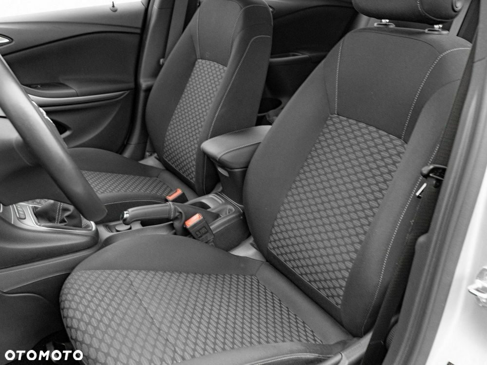 Opel Astra 1.2 T Edition S&S - 13