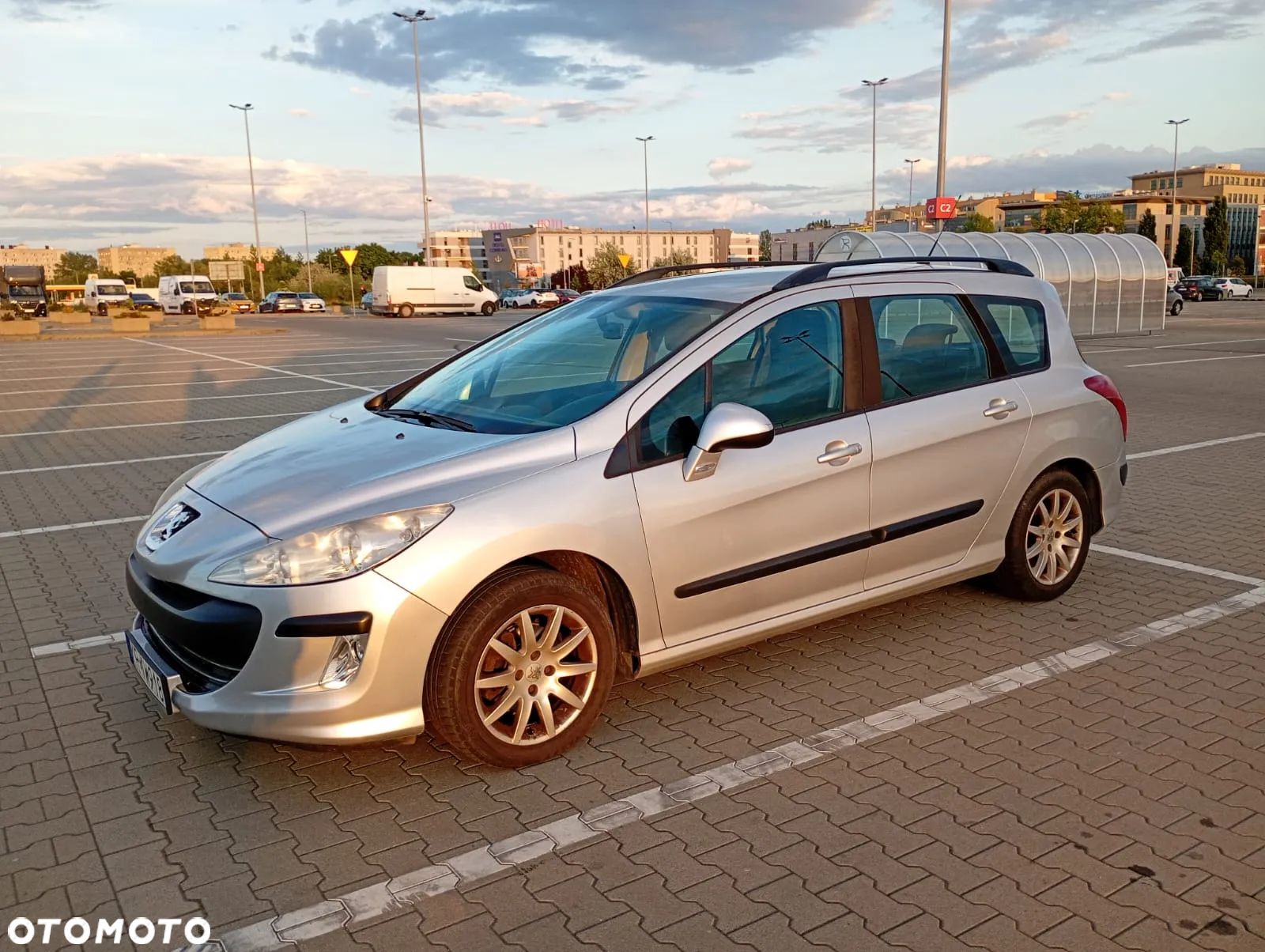 Peugeot 308 1.6 HDi Trendy - 1