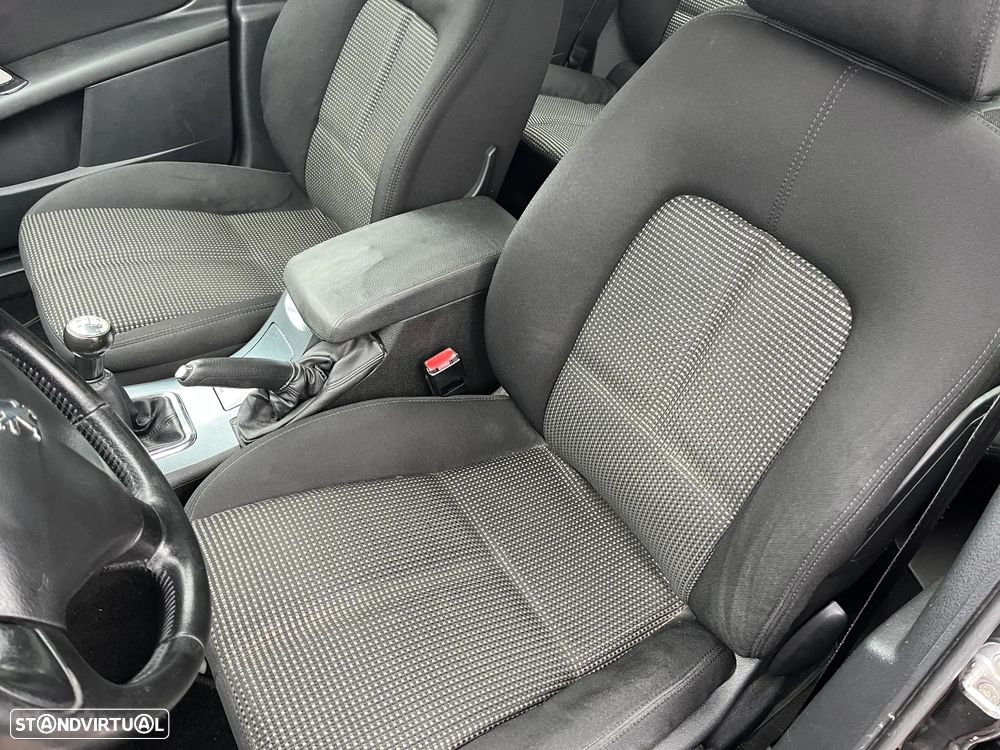 Peugeot 407 1.6 HDi Executive - 11