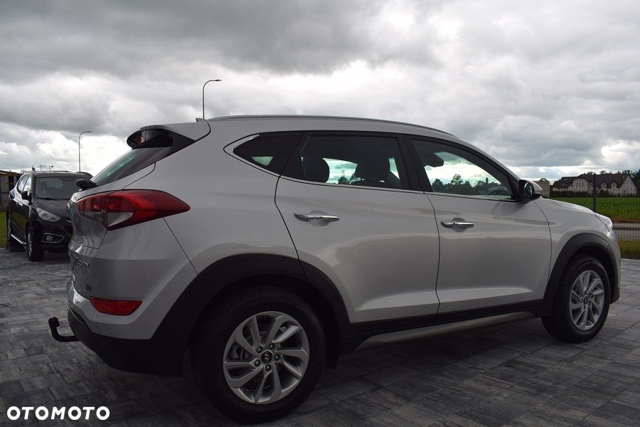 Hyundai Tucson 1.7 CRDI BlueDrive GO 2WD - 33