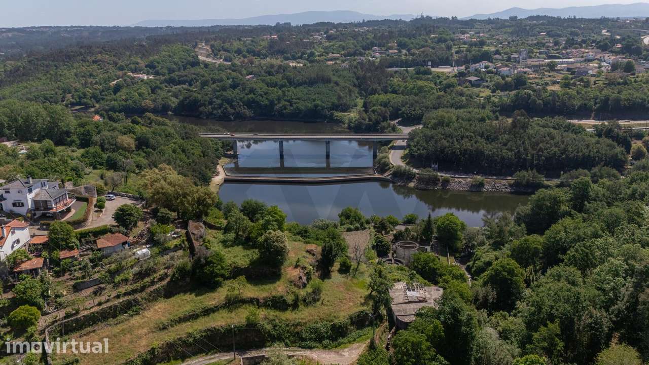 Imóvel Singular sobre Penedo – Santa Comba Dão - Grande imagem: 3/31