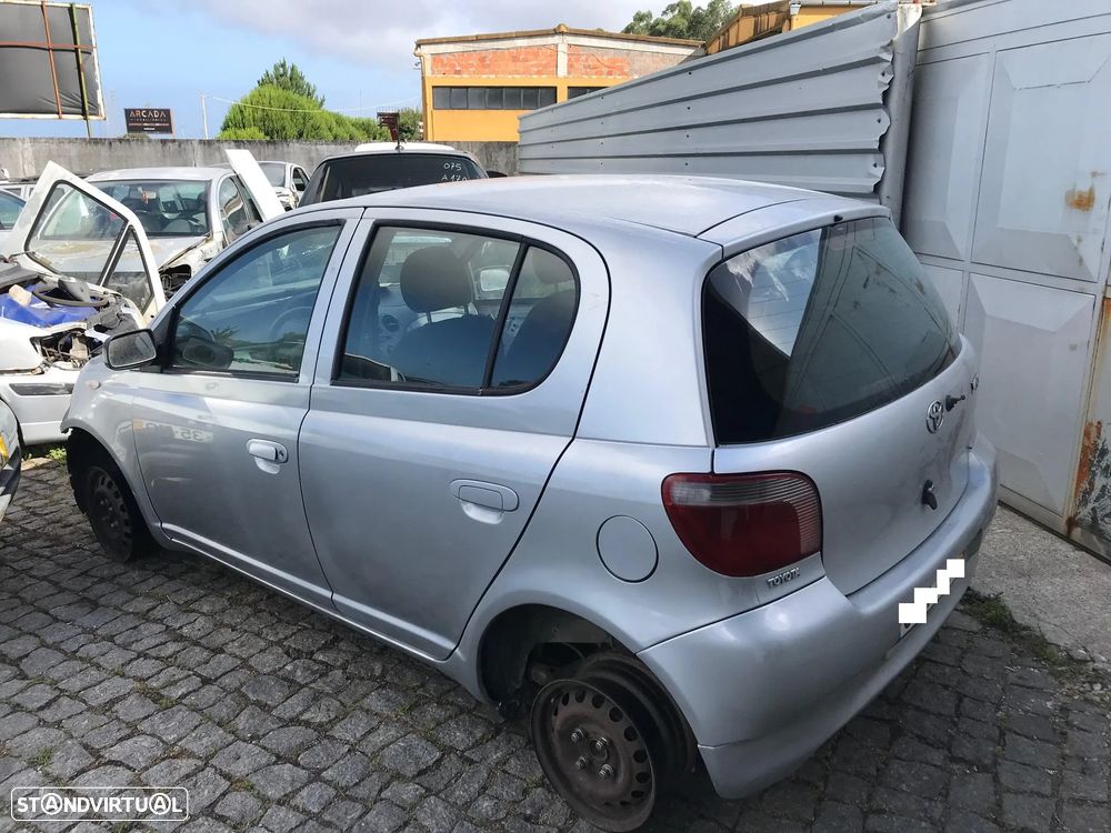 Toyota Yaris 1.0cc 5P 2000 - Para Peças - 4