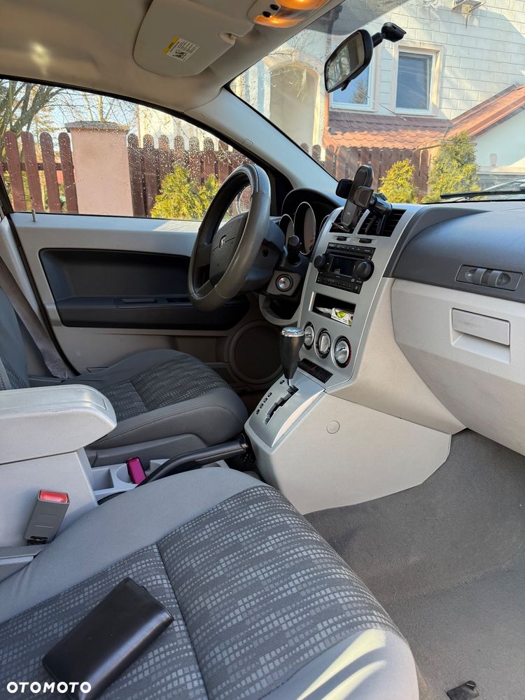 Dodge Caliber 2.0 SXT - 6