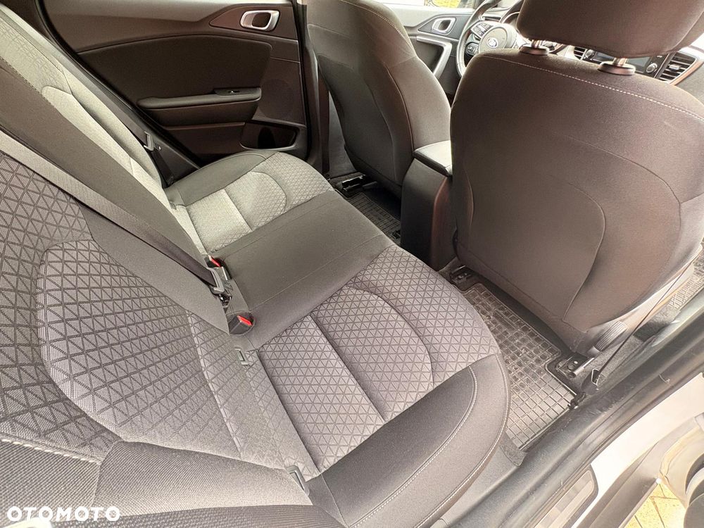 Kia XCeed 1.4 T-GDI L Business Line - 11