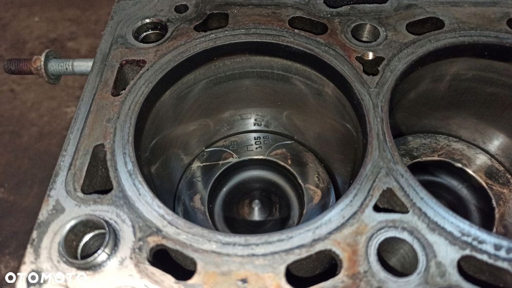 blok 2.0 dci trafic vivaro primastar m9r dół - 10