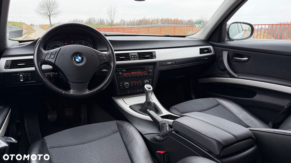BMW Seria 3 320d xDrive - 8