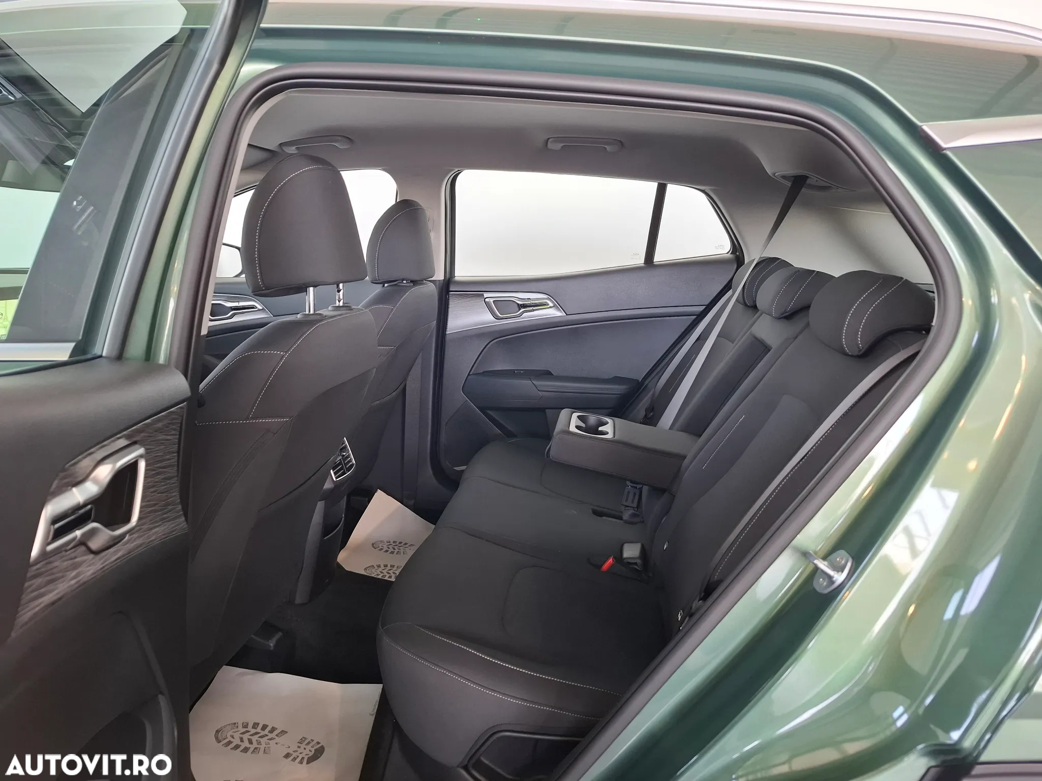 Kia Sportage 1.6 T-GDI 7DCT HP 4x2 MHEV Urban - 35