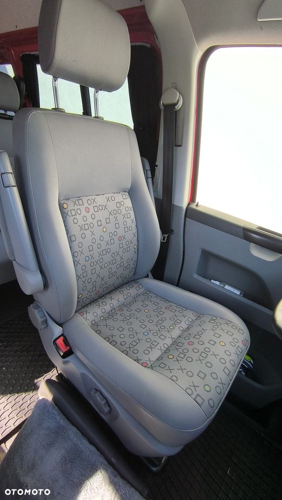 Volkswagen Transporter - 4