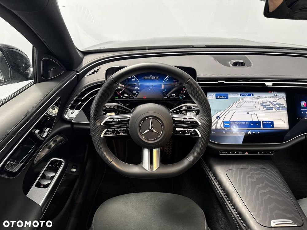 Mercedes-Benz Klasa E 300 de PHEV 4-Matic AMG 9G-Tronic - 23