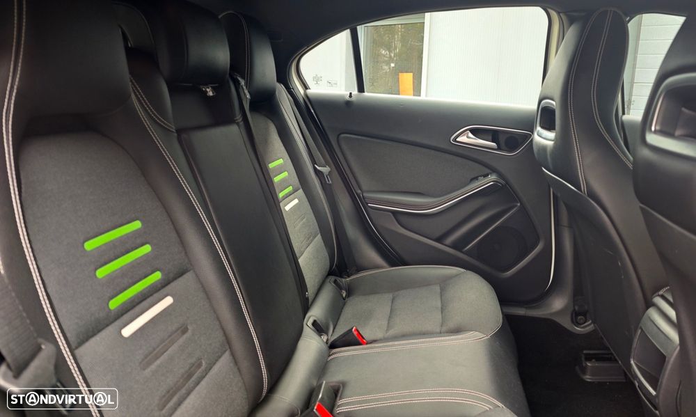 Mercedes-Benz A 180 d Urban - 14