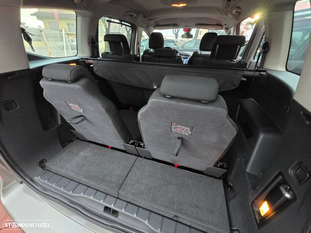 Peugeot 5008 1.6 HDi Premium - 6