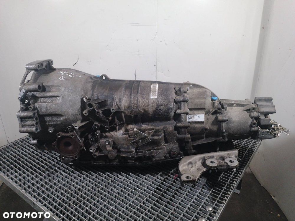 SKRZYNIA BIEGÓW AUTOMAT AUDI A6 C6 HLK 3.2 FSI - 4