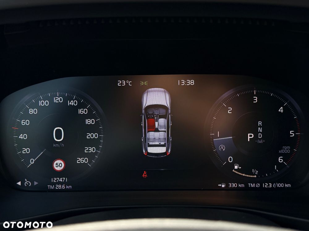 Volvo XC 40 D4 AWD Geartronic Momentum Pro - 27