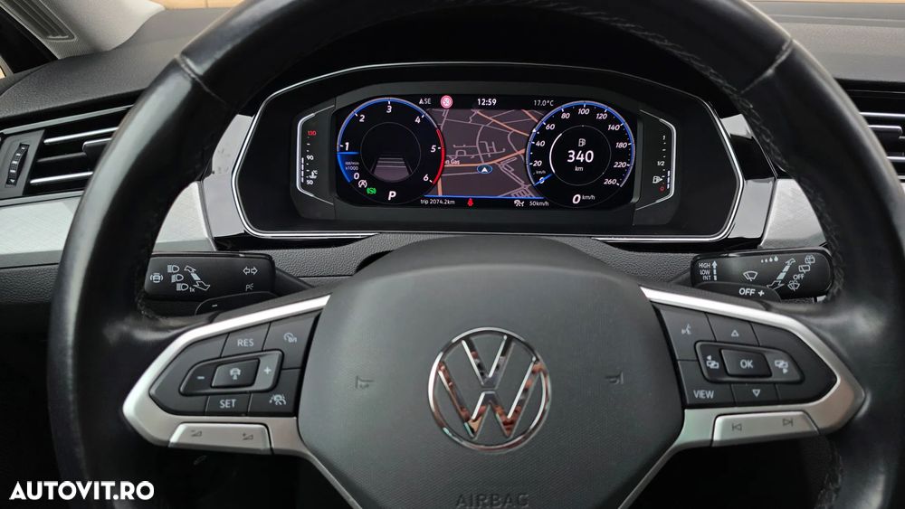 Volkswagen Passat Variant 2.0 TDI SCR DSG Business - 36