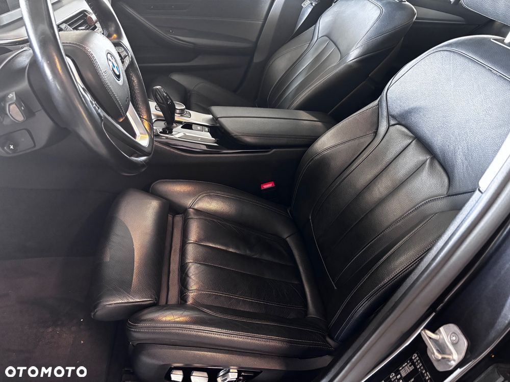 BMW Seria 5 520d Efficient Dynamics Edition - 16