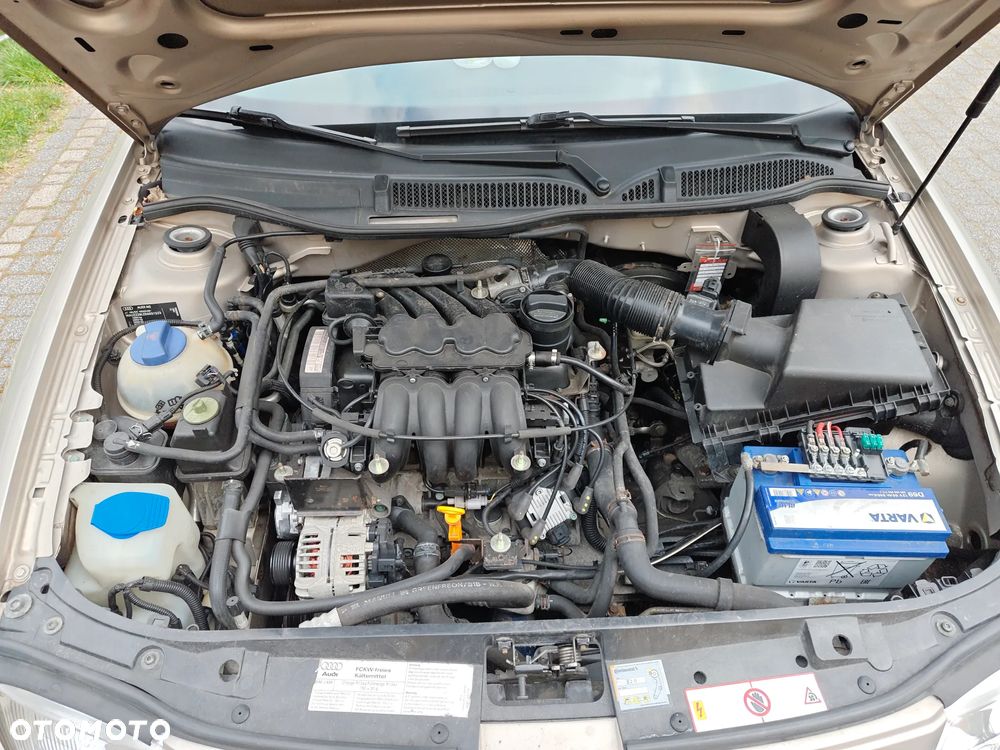 Audi A3 3-drzwiowe 1.6 Ambiente - 15