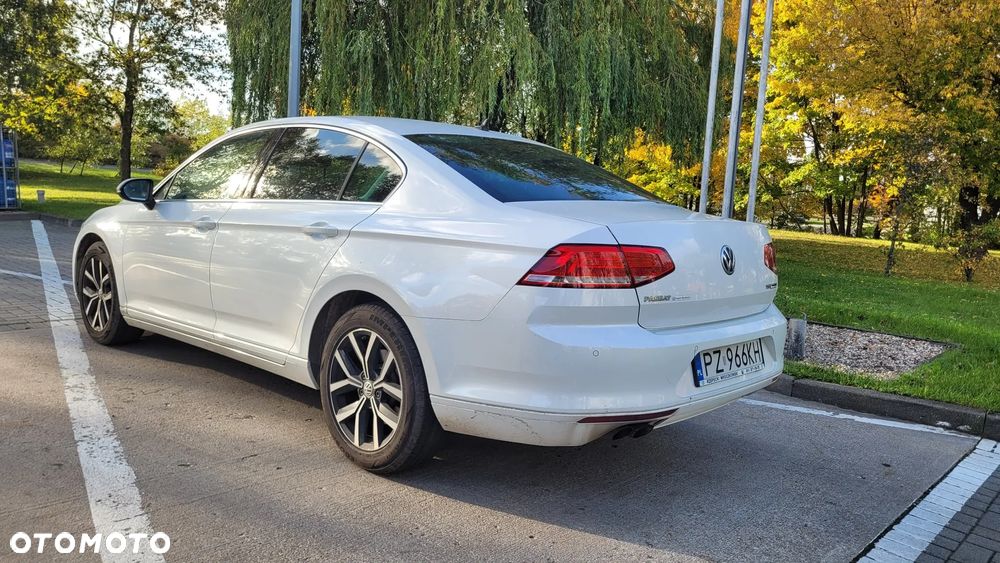 Volkswagen Passat 1.8 TSI BMT Comfortline - 13
