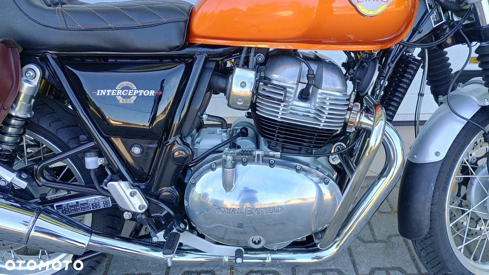 Royal Enfield Interceptor - 6