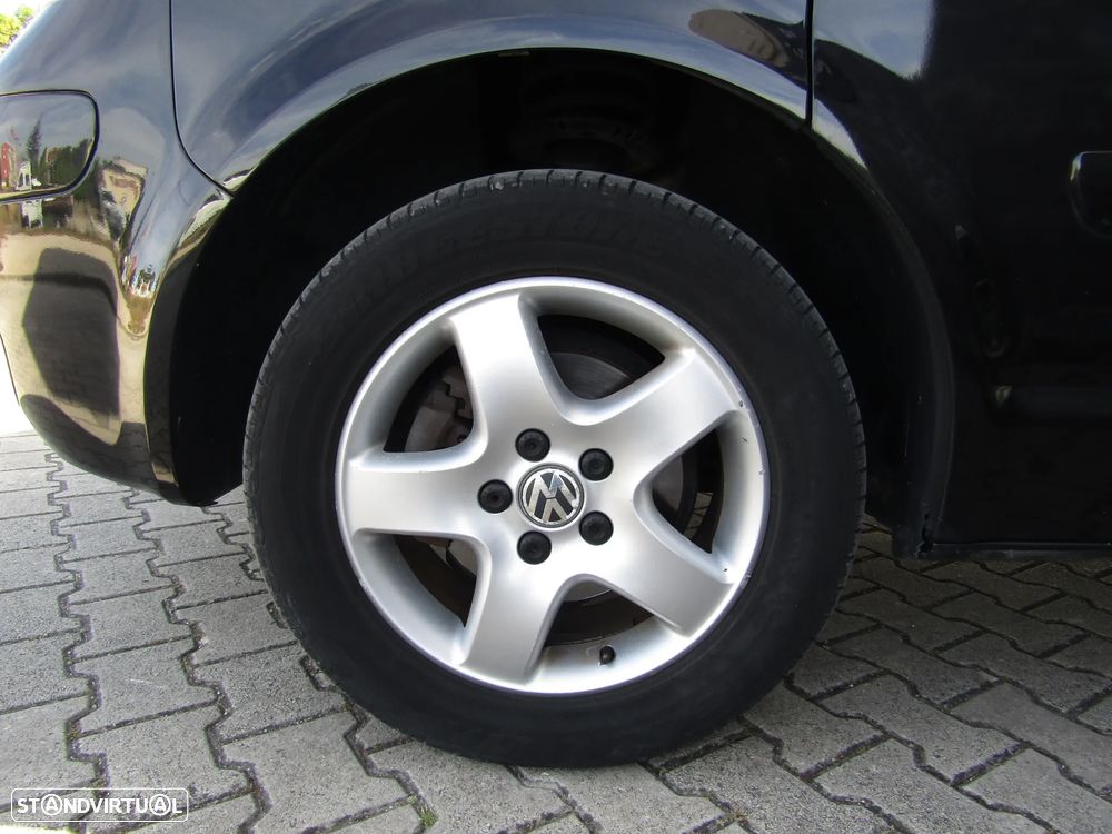 VW Multivan 2.5 TDi Highline - 5