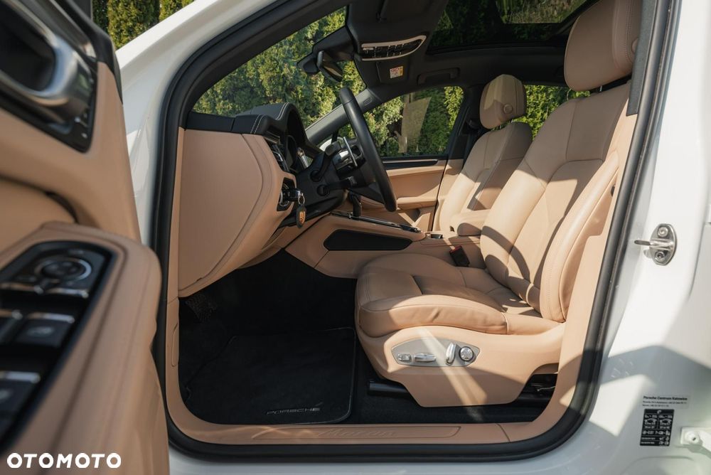 Porsche Macan Standard - 13