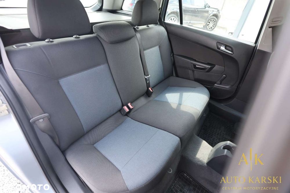 Opel Astra - 36