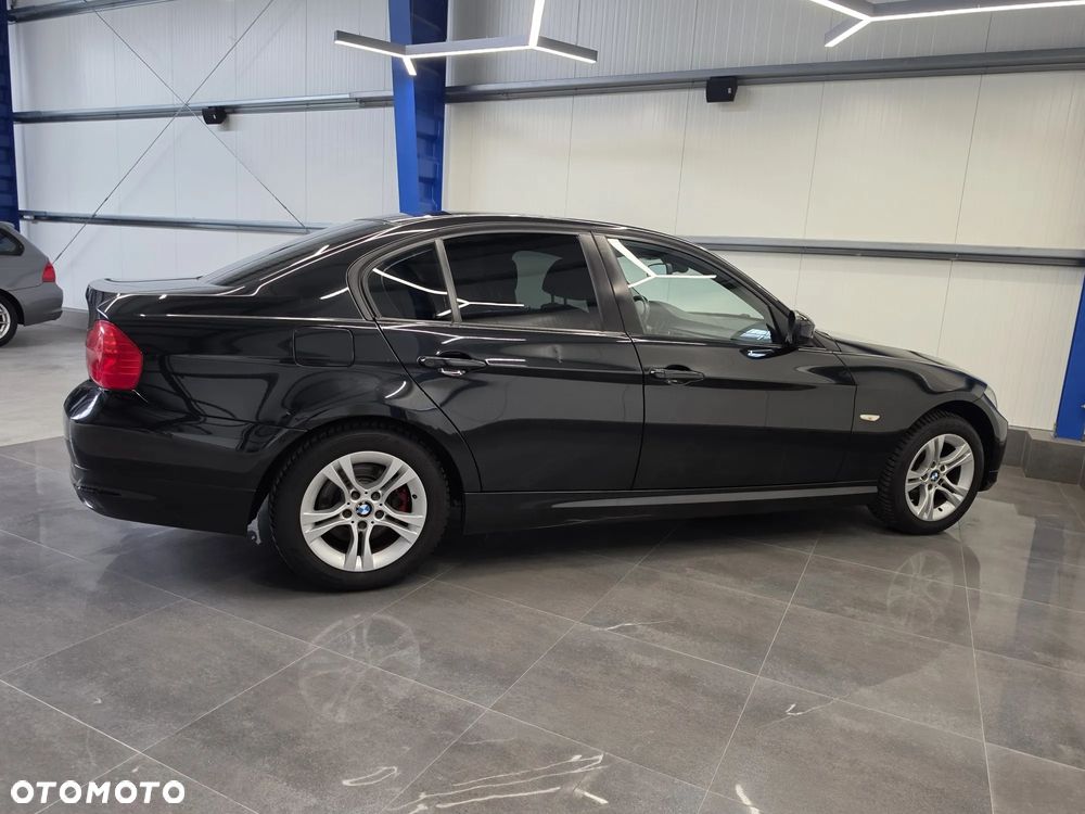 BMW Seria 3 318i - 10
