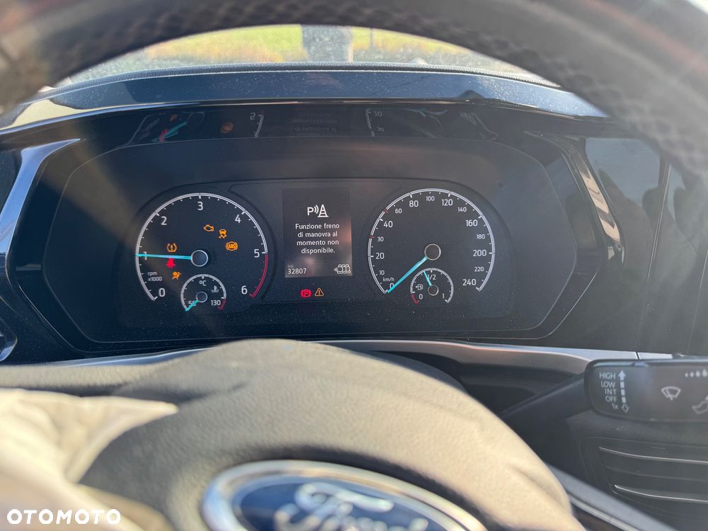 Ford Tourneo Connect 2.0 EcoBlue Allrad TITANIUM - 19