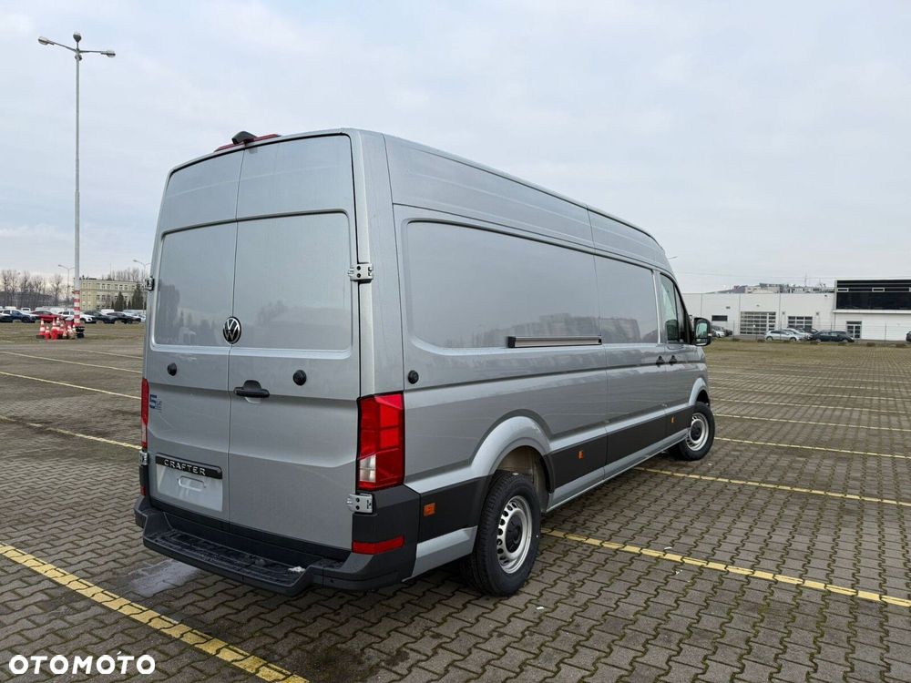 Volkswagen Crafter 35 2.0 TDI L4H3 4490 177KM AUTOMAT - 5