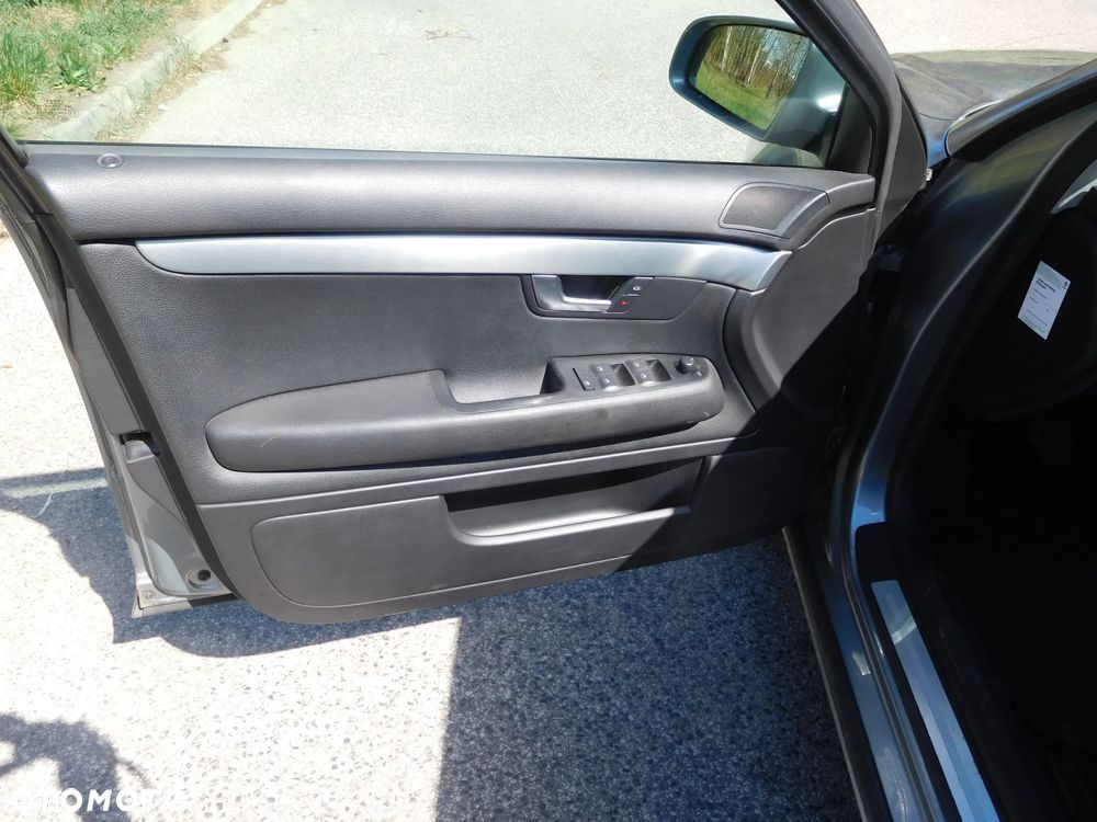 Audi A4 Avant 2.0 TDI DPF - 6