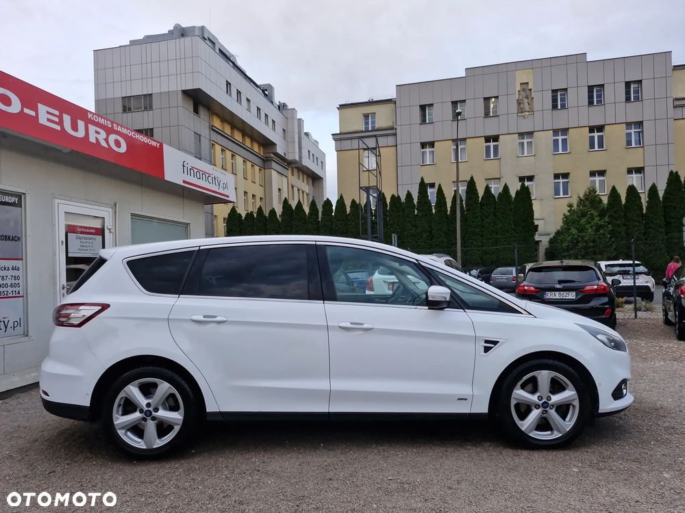 Ford S-Max 2.0 TDCi 4WD Titanium PowerShift - 6