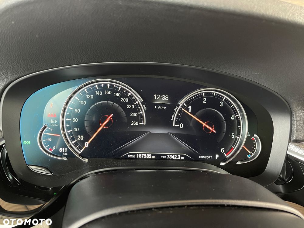 BMW Seria 5 520d xDrive M Sport sport - 20