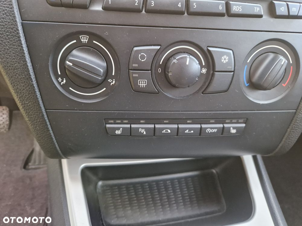 BMW Seria 1 118d DPF - 22