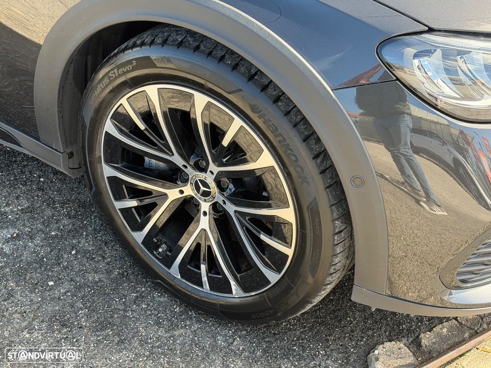 Mercedes-Benz E 300 de 4Matic All-Terrain - 18
