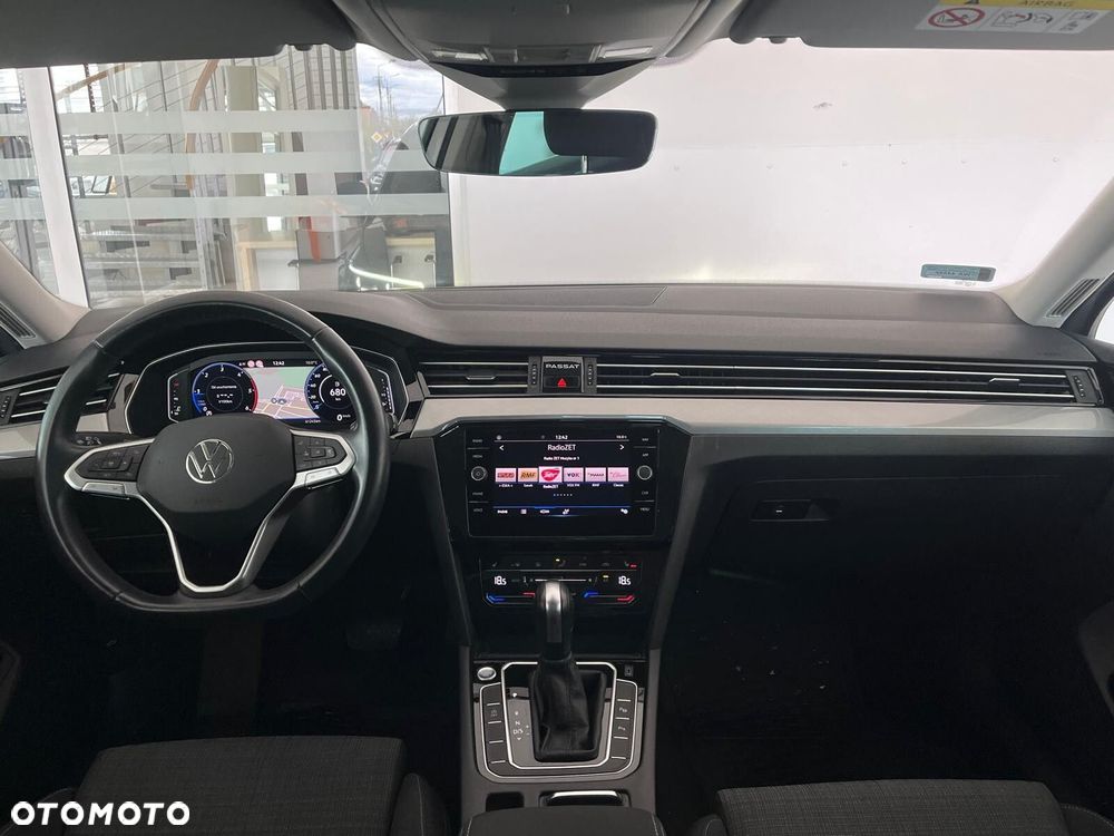 Volkswagen Passat Variant 2.0 TDI EVO Business DSG - 20