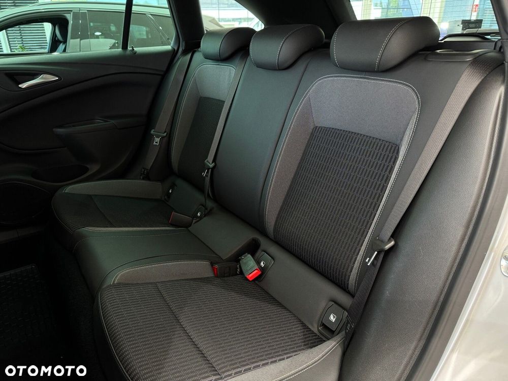 Opel Astra V 1.5 CDTI Business Elegance - 13