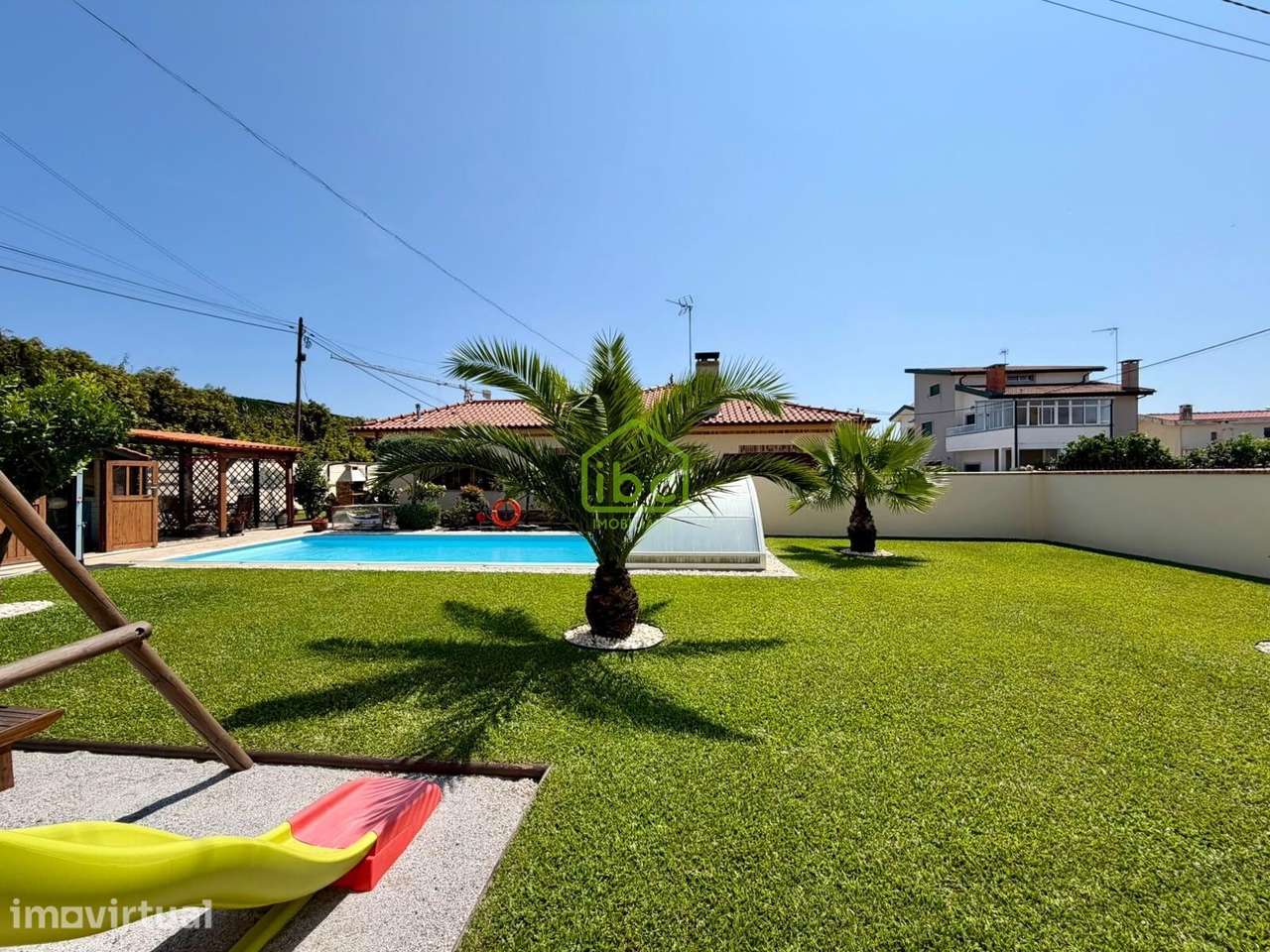 Moradia T3 Térrea com Piscina e Jardim | Argivai | Póvoa de Varzim - Grande imagem: 4/43