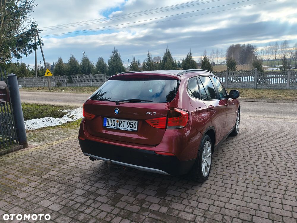 BMW X1 sDrive18d Sport Line - 12