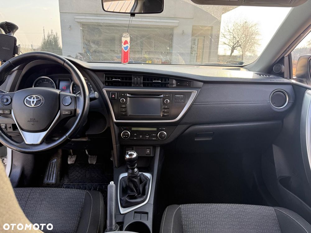 Toyota Auris 1.6 Active - 12