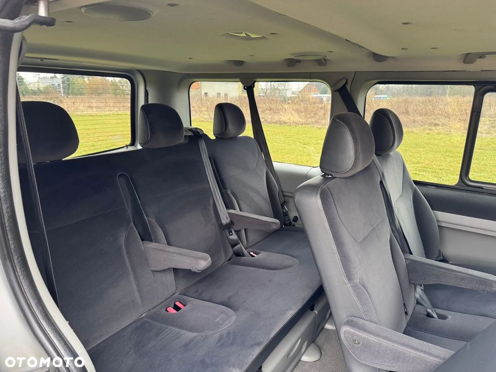 Renault Trafic FAP Grand Passenger Black Edition - 14
