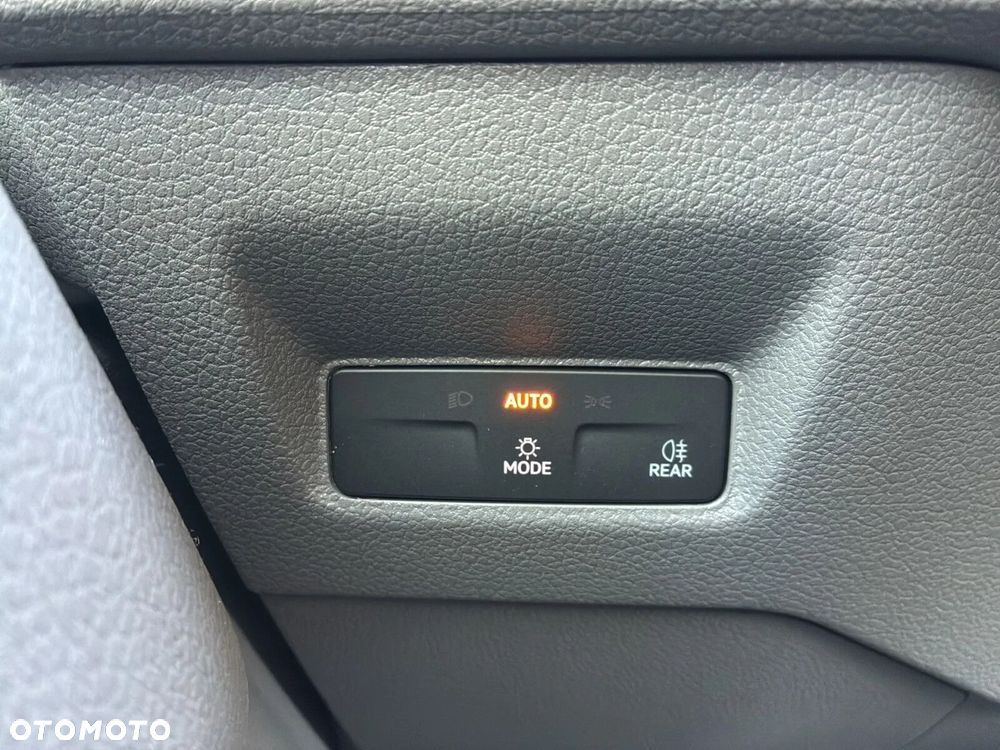 Volkswagen Crafter 35 Furgon AUTOMAT/L3H3, 2.0TDI 140 KM, Wysoki dach, r.o. 3640 - 33