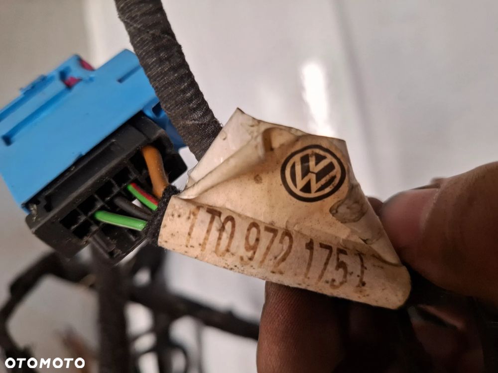 WIAZKA KLAPY BAGAZNIKA TYL VW TOURAN 1T0 SLASK WYSYLKA - 2