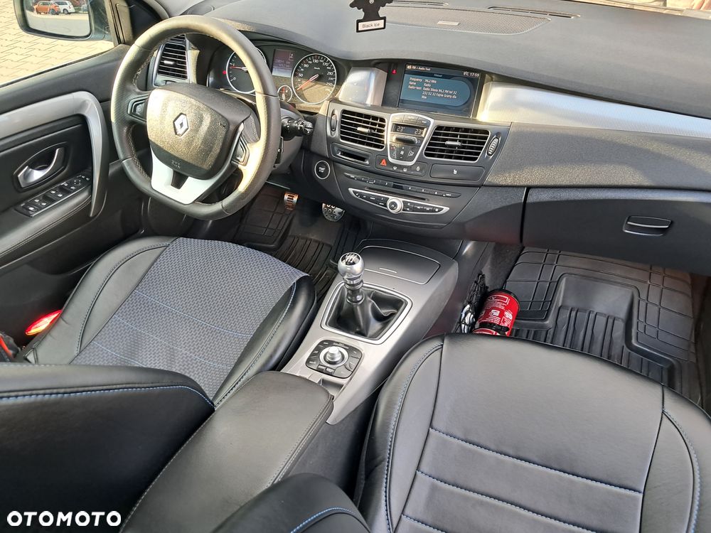 Renault Laguna 2.0 dCi GT - 12