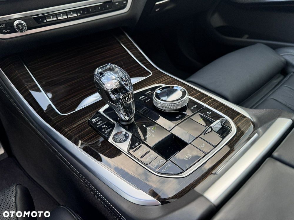 BMW X5 xDrive40i sport - 27