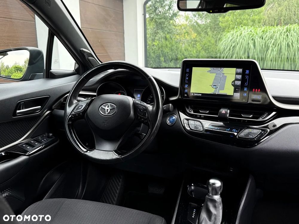 Toyota C-HR - 28